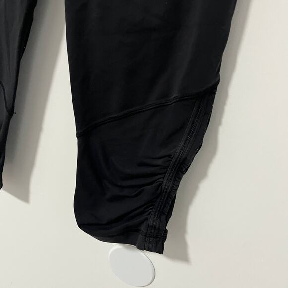 Lululemon Run For Your Life Black Crop Leggings Size 8 - Picture 4 of 6
